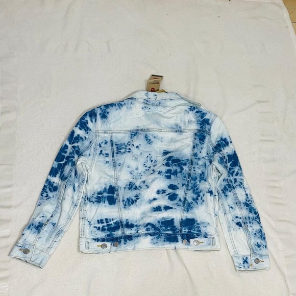 Levis denim jacket
Washed tie dye model - Picture 2 of 2